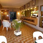Le Relais De La Route Bleue Hotel 2*