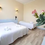 Le Relais De La Route Bleue 2*