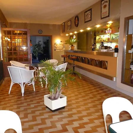 Le Relais De La Route Bleue Hotel 2*