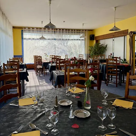 Hotel Le Relais De La Route Bleue