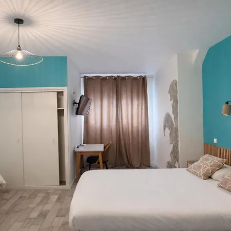 Hotel Le Relais De La Route Bleue 2*