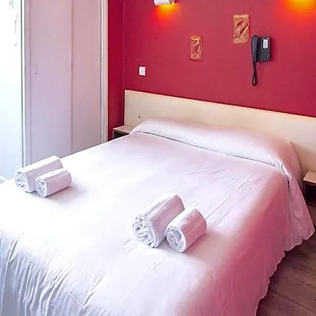 Le Relais De La Route Bleue Hotel 2*