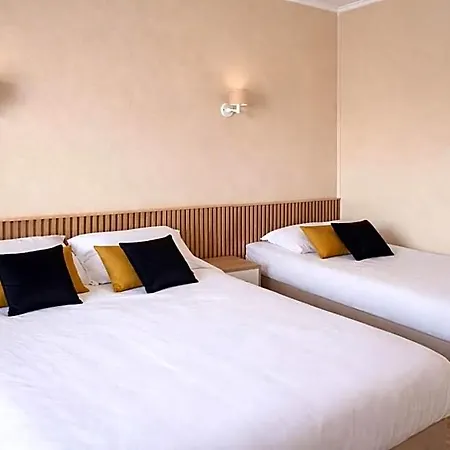 Hotel Le Relais De La Route Bleue 2*