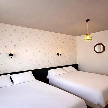 Hotel Le Relais De La Route Bleue Saint-Loup (Auvergne)