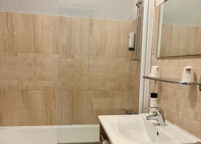 Le Relais De La Route Bleue 2*