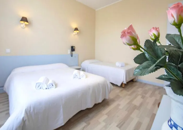 Le Relais De La Route Bleue 2*