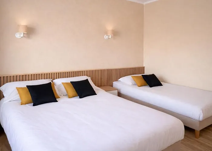 Le Relais De La Route Bleue 2* Saint-Loup (Auvergne)