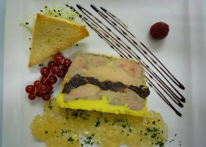 Le Relais De La Route Bleue فندق Saint-Loup (Auvergne)